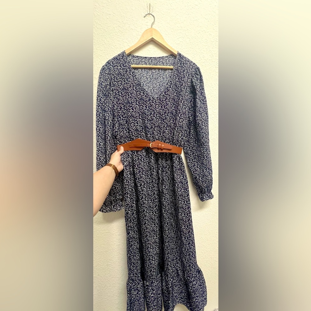 *NWOT Navy Plus Size Maxi Dress Long Sleeve V Neck Lightweight 2X - Picture 4 of 6